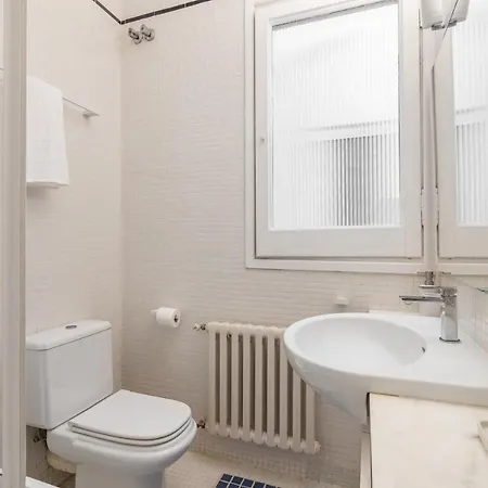 Balmes By Olala Homes *